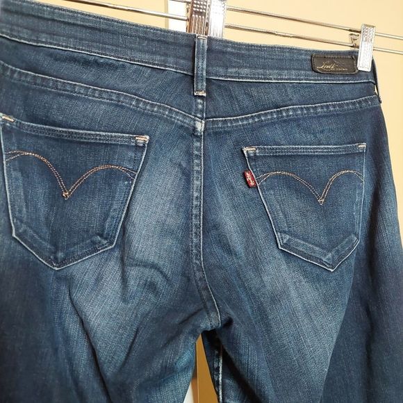 Levi's Dark Wash Skinny Jeans w Pockets 27 GUC - Picture 2 of 16